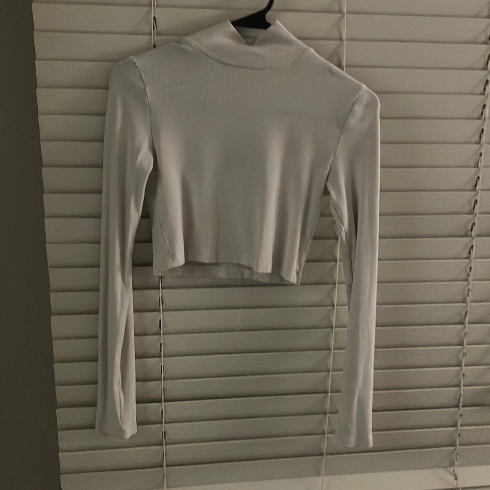 White Long Sleeve Crop